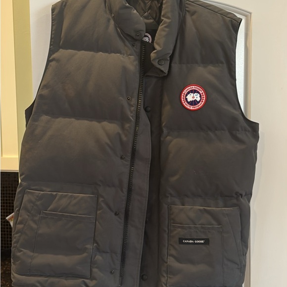 Canada Goose Other - Canada Goose Men's Gray Freestyle Vest - authentic